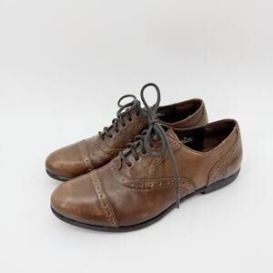 Born Leather Oxford Shoes Brown Cap Toe Lace Up 8M Comfort Preppy Dark Academia